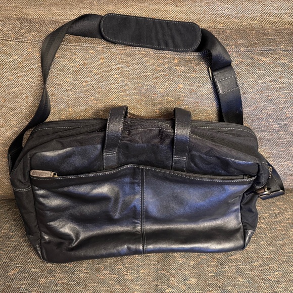 Men's Boconi Overnighter Garmet Bag - Dark Chocolate Brown (Pre Owned) - Picture 1 of 16